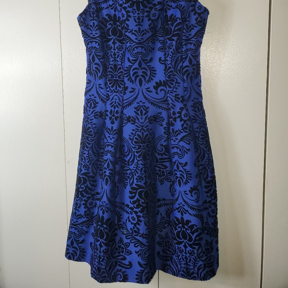 Roz & Ali Royal BLUE & Black Velvet W/ Pockets - Picture 2 of 5